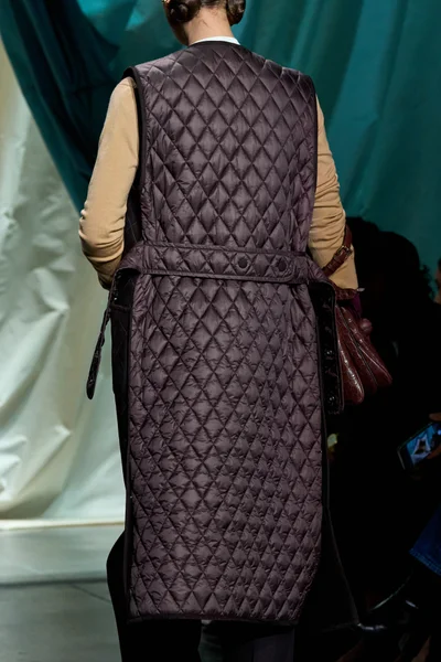 Look 72
